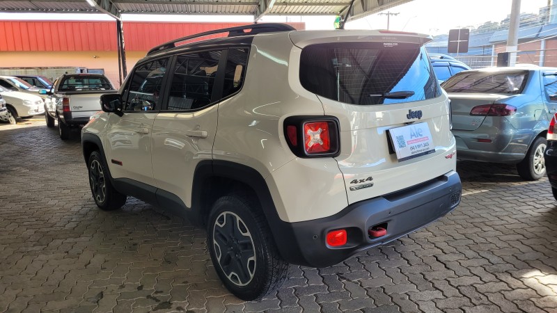 RENEGADE 2.0 16V TURBO DIESEL TRAILHAWK 4P 4X4 AUTOMÁTICO - 2016 - GARIBALDI
