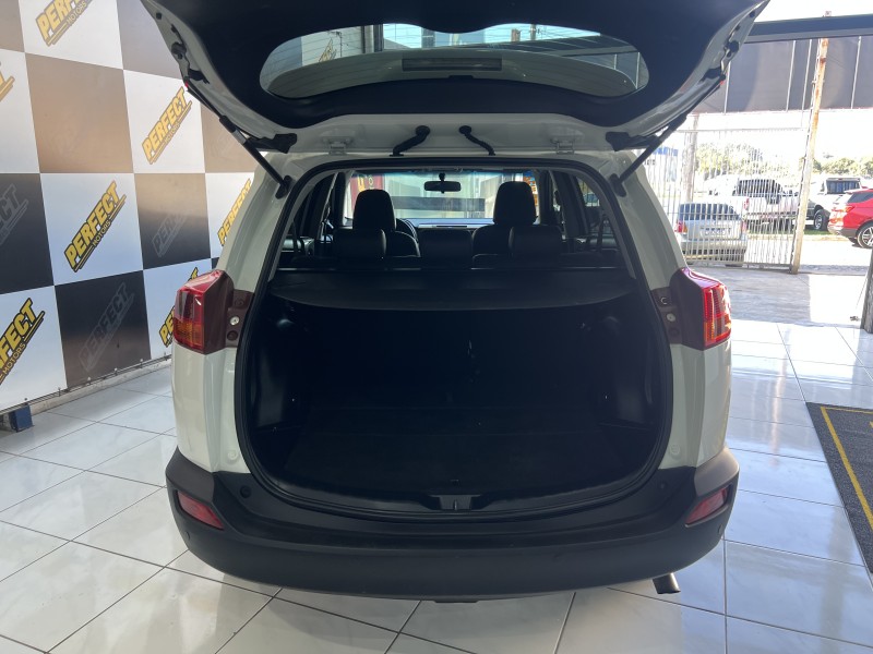 RAV4 2.0 4X2 16V GASOLINA 4P AUTOMÁTICO - 2014 - PORTãO
