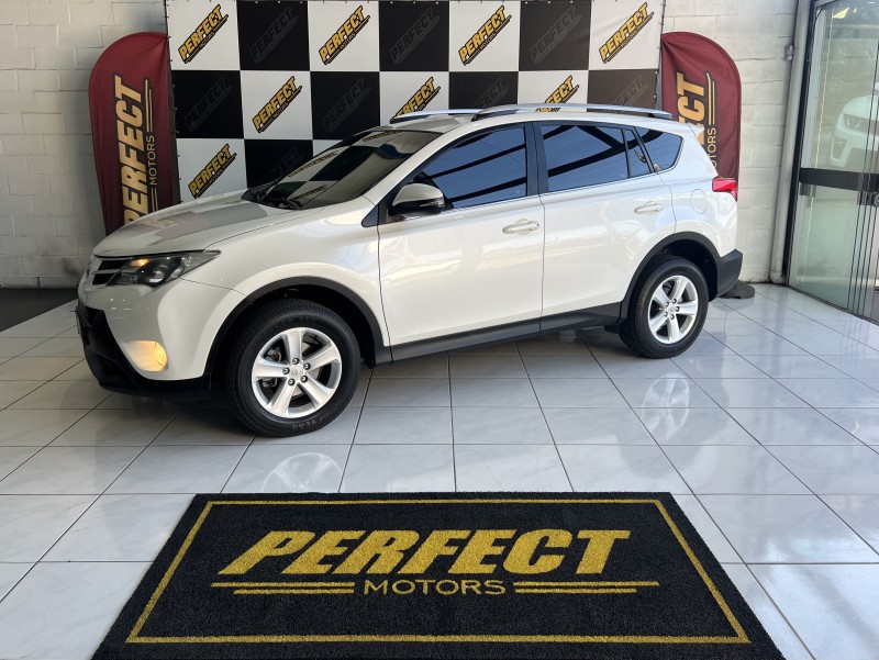 rav4 2.0 4x2 16v gasolina 4p automatico 2014 portao