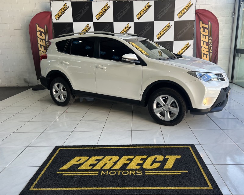 RAV4 2.0 4X2 16V GASOLINA 4P AUTOMÁTICO - 2014 - PORTãO