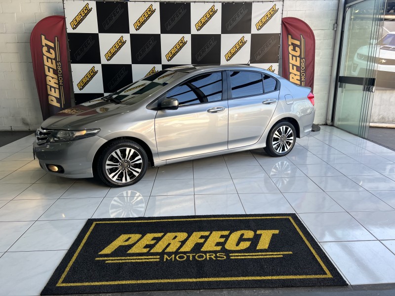 city 1.5 ex 16v flex 4p automatico 2014 portao