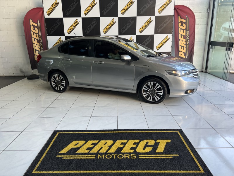 CITY 1.5 EX 16V FLEX 4P AUTOMÁTICO - 2014 - PORTãO