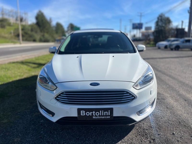 FOCUS 2.0 TITANIUM PLUS SEDAN 16V FLEX 4P AUTOMÁTICO - 2017 - FARROUPILHA