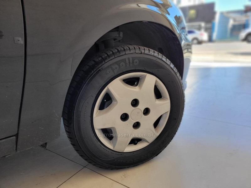 CELTA 1.0 MPFI LS 8V FLEX 4P MANUAL - 2012 - CANELA