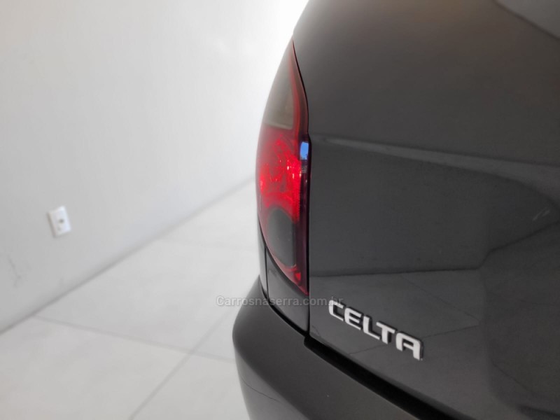 CELTA 1.0 MPFI LS 8V FLEX 4P MANUAL - 2012 - CANELA