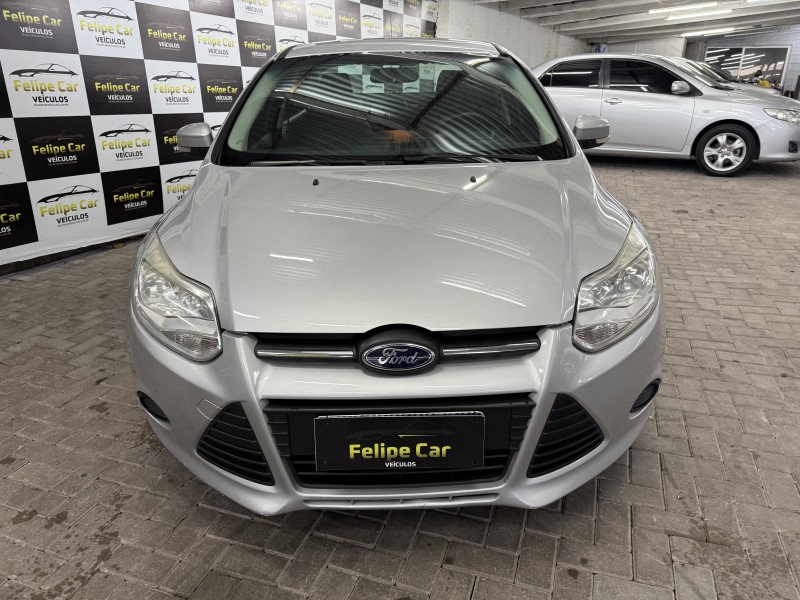 FOCUS 2.0 SE PLUS SEDAN 16V FLEX 4P AUTOMÁTICO - 2014 - CAXIAS DO SUL