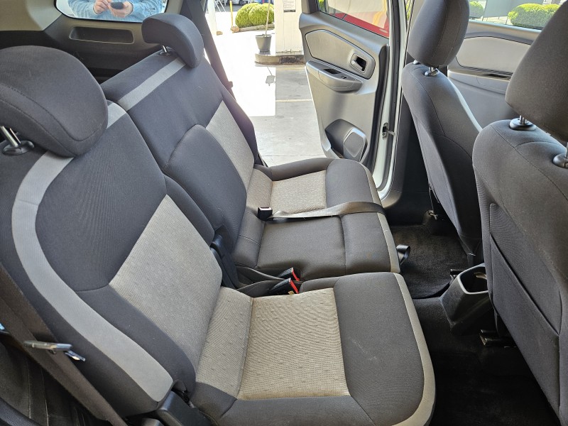 SPIN 1.8 LT 8V FLEX 4P MANUAL - 2018 - CAXIAS DO SUL
