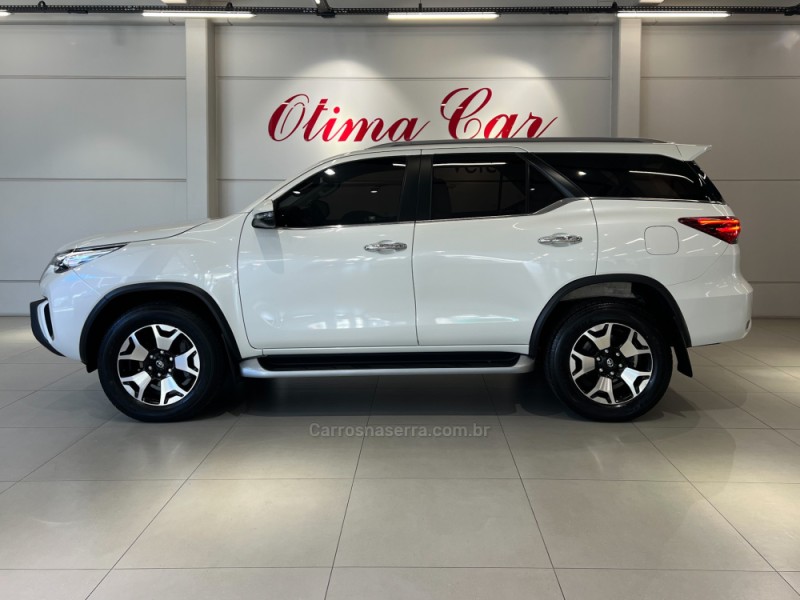 HILUX SW4 2.8 SRX 4X4 DIAMOND 16V TURBO DIESEL 4P 7 LUGARES AUTOMÁTICO - 2019 - FLORES DA CUNHA