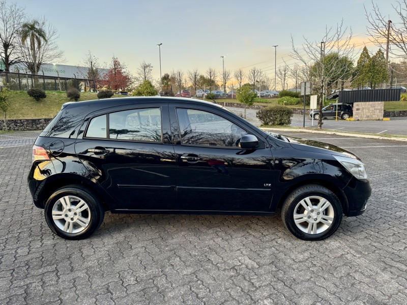 AGILE 1.4 MPFI LTZ 8V FLEX 4P MANUAL - 2011 - CAXIAS DO SUL
