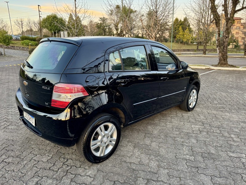 AGILE 1.4 MPFI LTZ 8V FLEX 4P MANUAL - 2011 - CAXIAS DO SUL