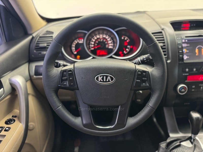 SORENTO 2.4 EX2 4X2 16V GASOLINA 4P AUTOMÁTICO - 2012 - CARLOS BARBOSA