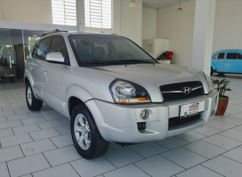tucson 2.0 mpfi gls 16v 143cv 2wd flex 4p automatico 2015 garibaldi