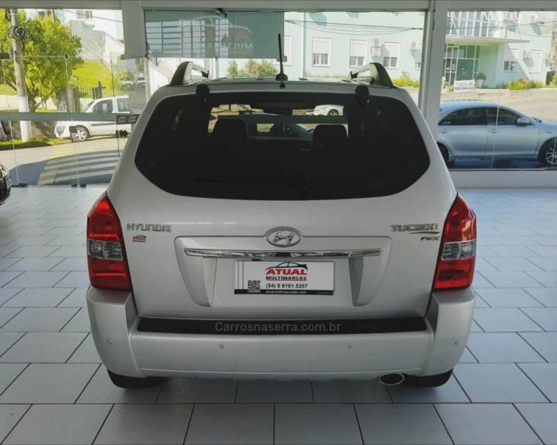 TUCSON 2.0 MPFI GLS 16V 143CV 2WD FLEX 4P AUTOMÁTICO - 2015 - GARIBALDI