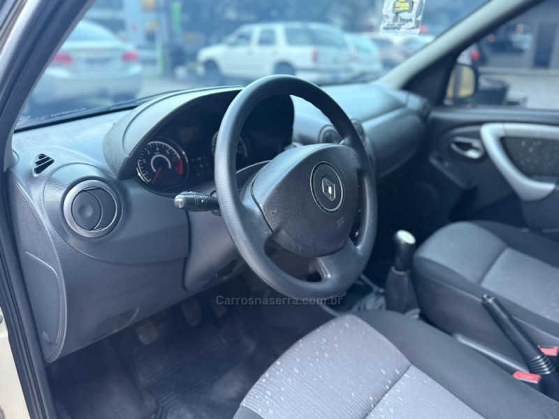 LOGAN 1.6 EXPRESSION 16V FLEX 4P MANUAL - 2012 - CAXIAS DO SUL