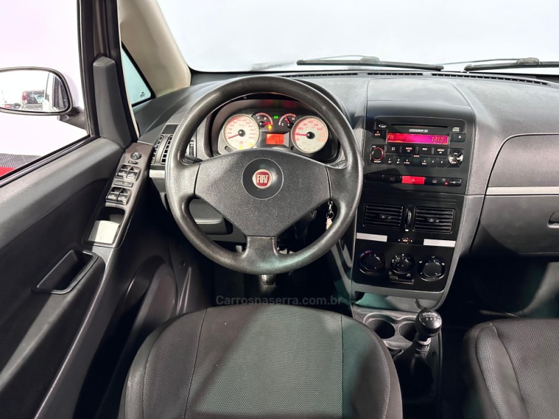 IDEA 1.4 MPI ELX 8V FLEX 4P MANUAL - 2009 - VACARIA