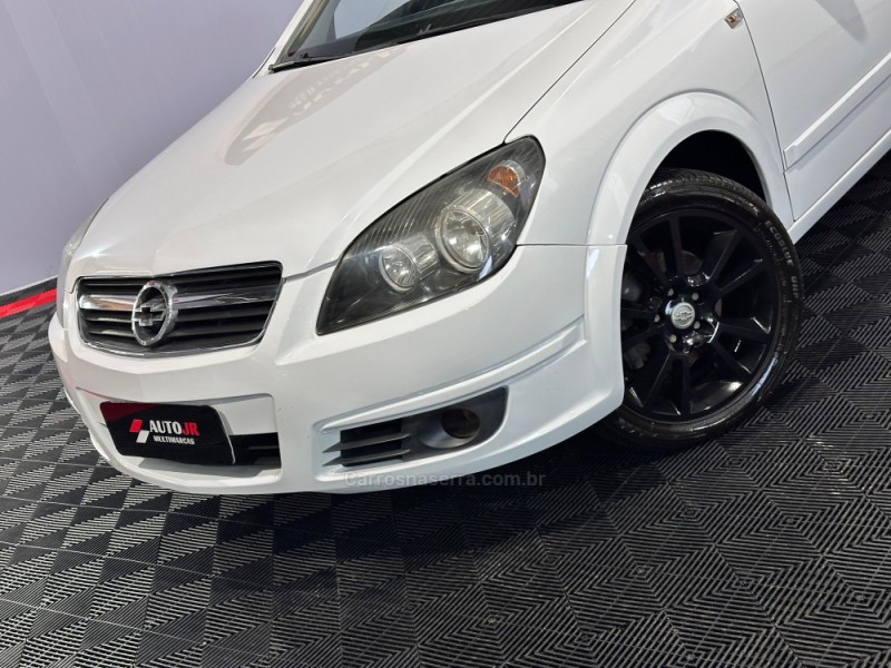 VECTRA 2.0 MPFI GT-X HATCH 8V FLEX 4P MANUAL - 2009 - VACARIA