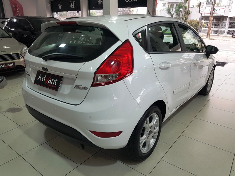 FIESTA 1.6 SE HATCH 16V FLEX 4P AUTOMÁTICO - 2014 - CAXIAS DO SUL