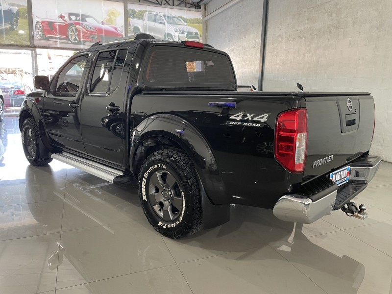 FRONTIER 2.5 XE 4X4 CD TURBO ELETRONIC DIESEL 4P MANUAL - 2013 - CAXIAS DO SUL