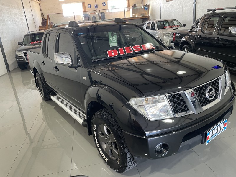 FRONTIER 2.5 XE 4X4 CD TURBO ELETRONIC DIESEL 4P MANUAL - 2013 - CAXIAS DO SUL