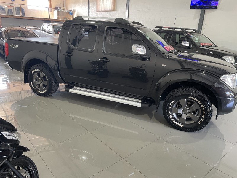 FRONTIER 2.5 XE 4X4 CD TURBO ELETRONIC DIESEL 4P MANUAL - 2013 - CAXIAS DO SUL