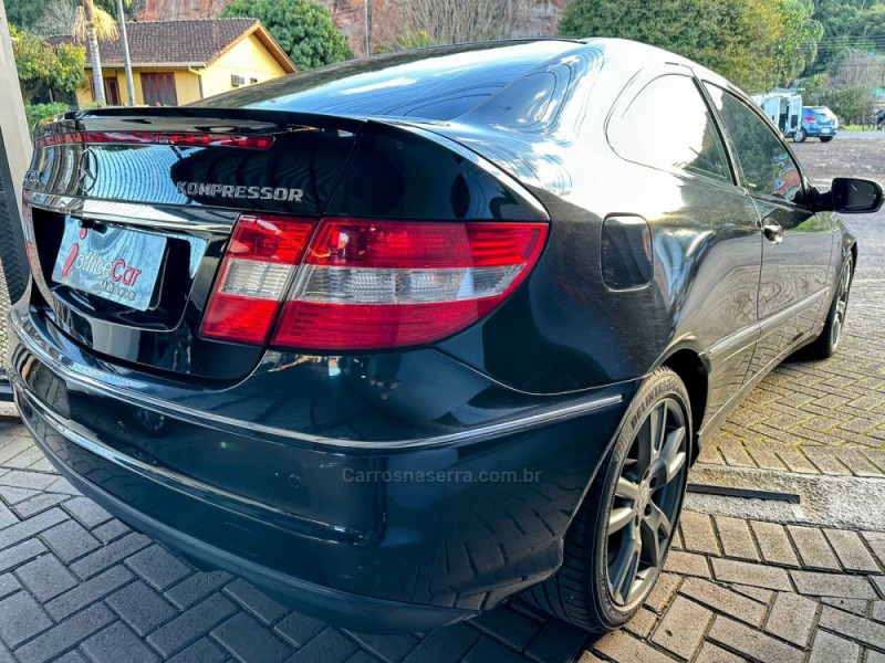 CLC 200 K 1.8 KOMPRESSOR 16V GASOLINA 2P AUTOMATICO - 2010 - TRêS COROAS