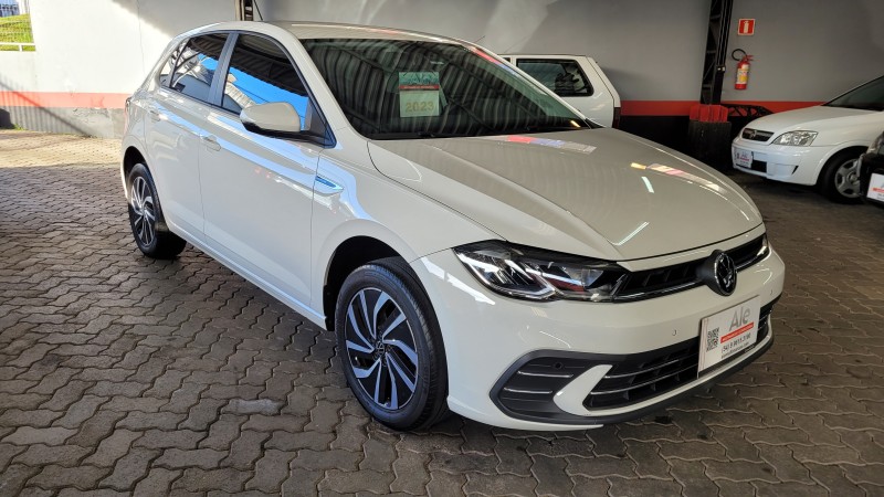POLO 1.0 170 TSI 12V HIGHLINE FLEX 4P AUTOMÁTICO - 2023 - GARIBALDI