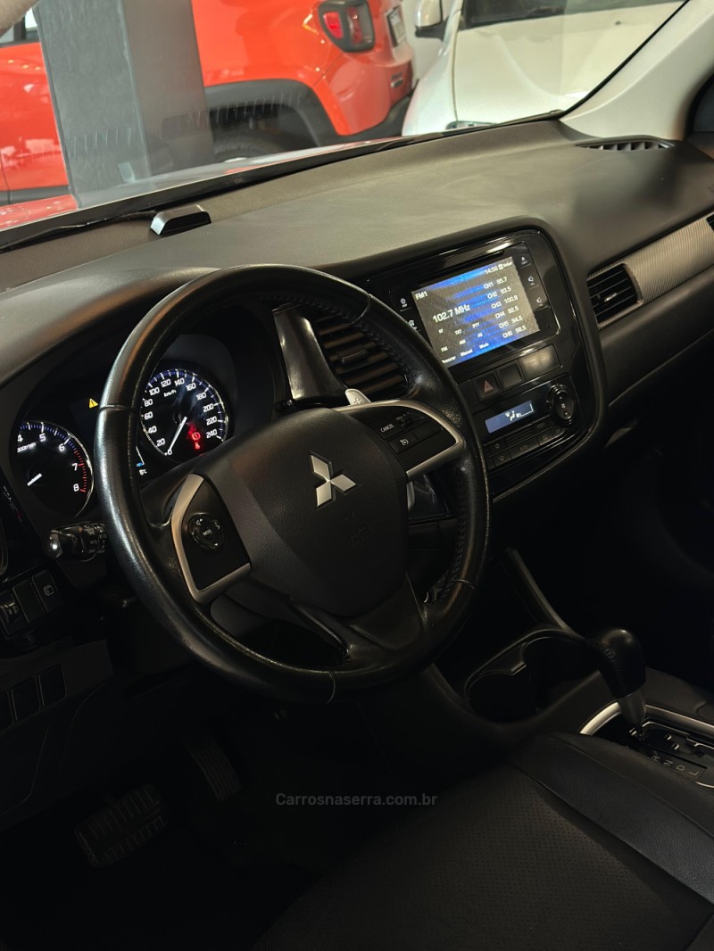 OUTLANDER 2.0 16V GASOLINA 4P AUTOMÁTICO - 2014 - CAXIAS DO SUL