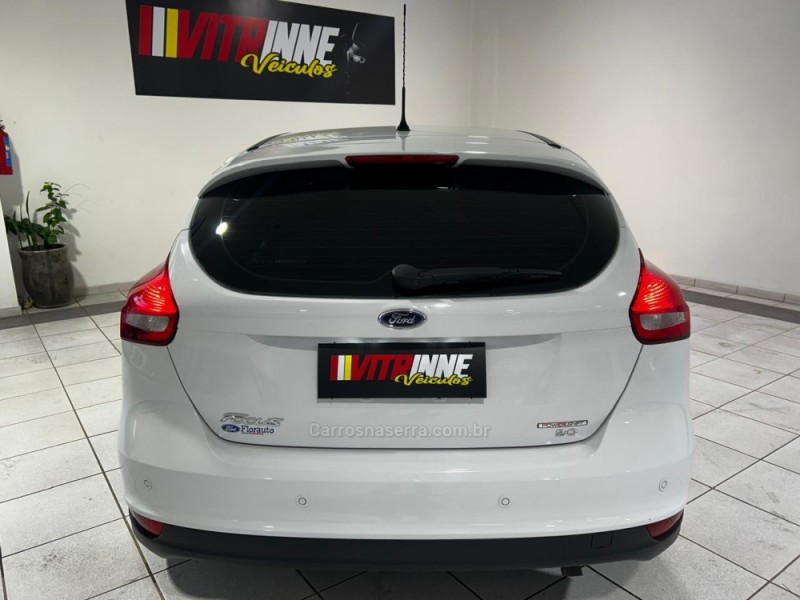 FOCUS 2.0 SE 16V FLEX 4P AUTOMÁTICO - 2016 - CAXIAS DO SUL