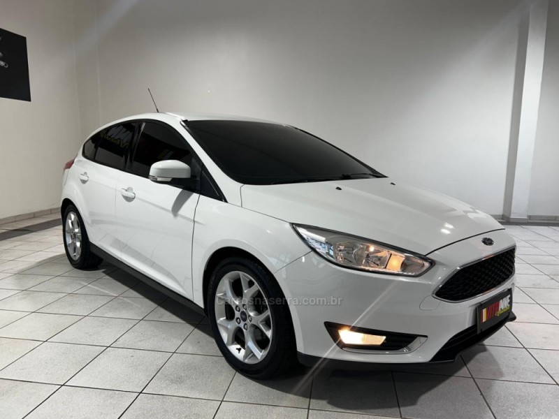FOCUS 2.0 SE 16V FLEX 4P AUTOMÁTICO - 2016 - CAXIAS DO SUL