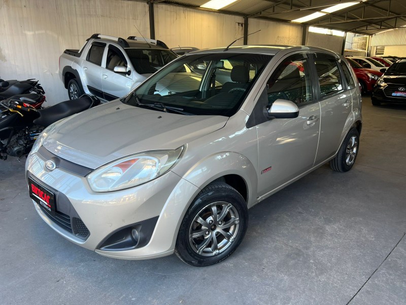 fiesta 1.0 mpi class hatch 8v flex 4p manual 2011 caxias do sul