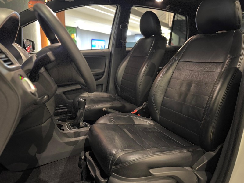 FOX 1.0 MPI TRACK 12V FLEX 4P MANUAL - 2018 - NOVO HAMBURGO
