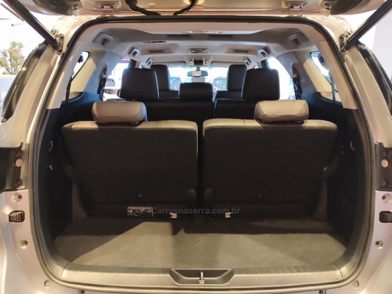 HILUX SW4 2.8 SRX 4X4 7 LUGARES 16V TURBO INTERCOOLER DIESEL 4P AUTOMÁTICO - 2018 - ERECHIM