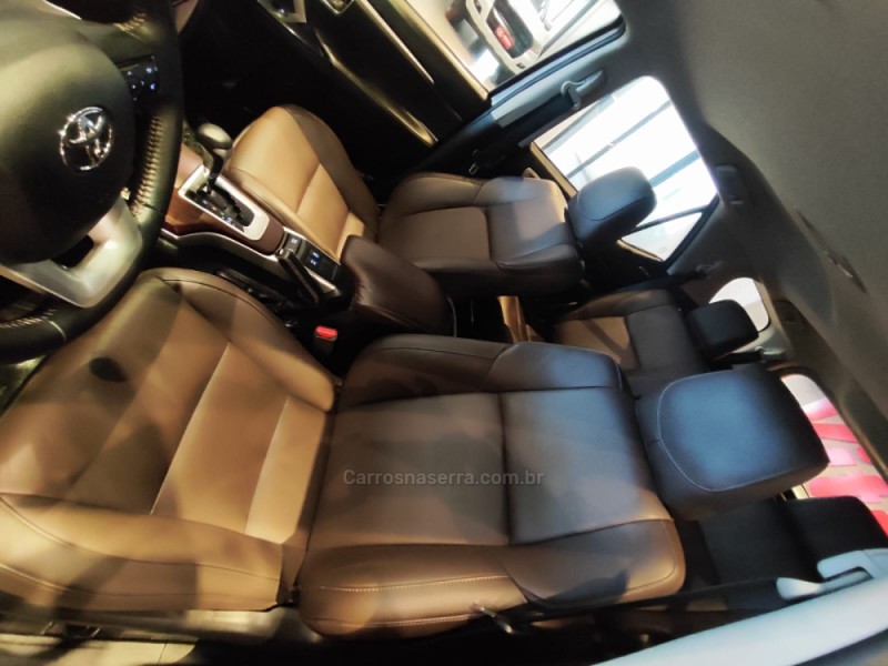HILUX SW4 2.8 SRX 4X4 7 LUGARES 16V TURBO INTERCOOLER DIESEL 4P AUTOMÁTICO - 2018 - ERECHIM