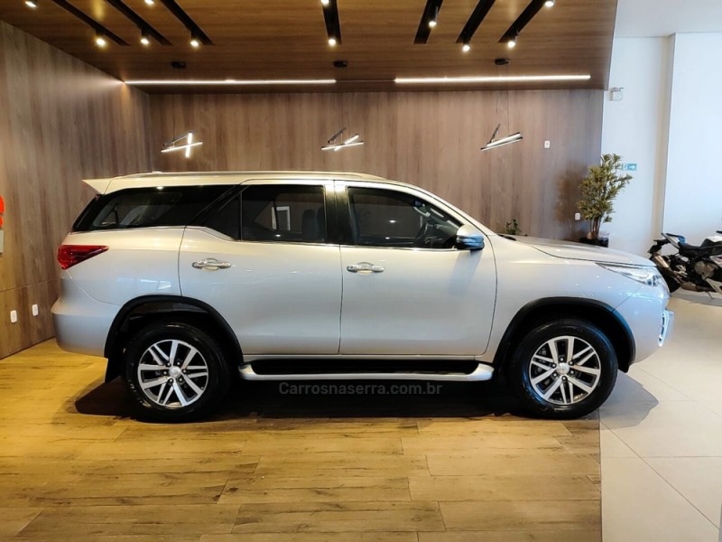HILUX SW4 2.8 SRX 4X4 7 LUGARES 16V TURBO INTERCOOLER DIESEL 4P AUTOMÁTICO - 2018 - ERECHIM