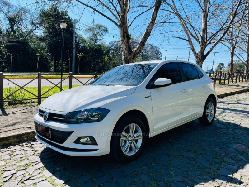 polo 1.0 200 tsi comfortline automatico 2022 novo hamburgo