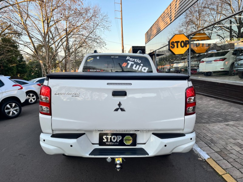 L200 TRITON 2.4 GL 4X2 CD 16V FLEX 4P MANUAL - 2020 - DOIS IRMãOS