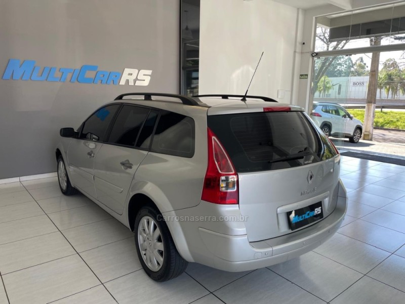 MÉGANE 1.6 DYNAMIQUE GRAND TOUR 16V FLEX 4P MANUAL - 2013 - ESTâNCIA VELHA