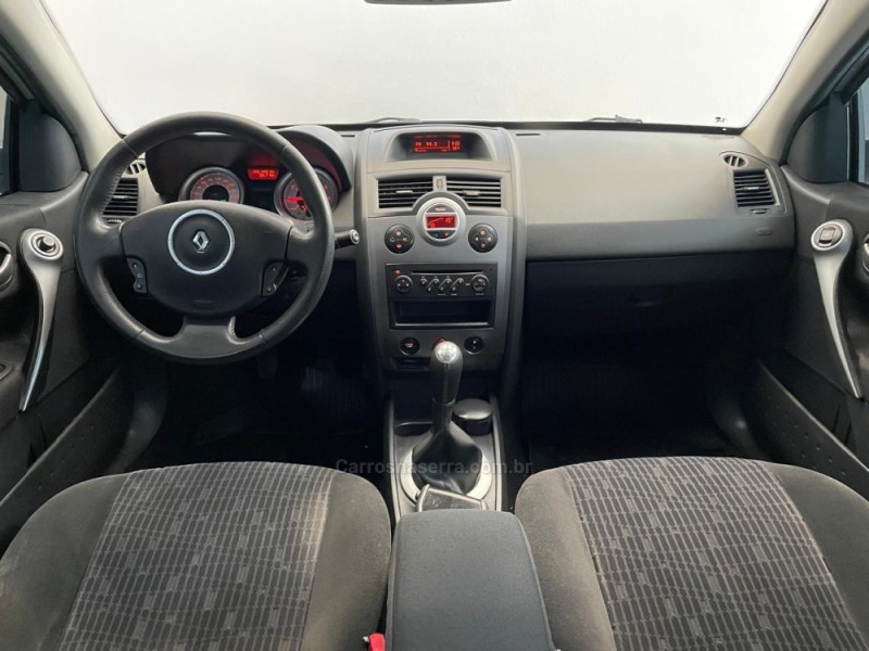 MÉGANE 1.6 DYNAMIQUE GRAND TOUR 16V FLEX 4P MANUAL - 2013 - ESTâNCIA VELHA