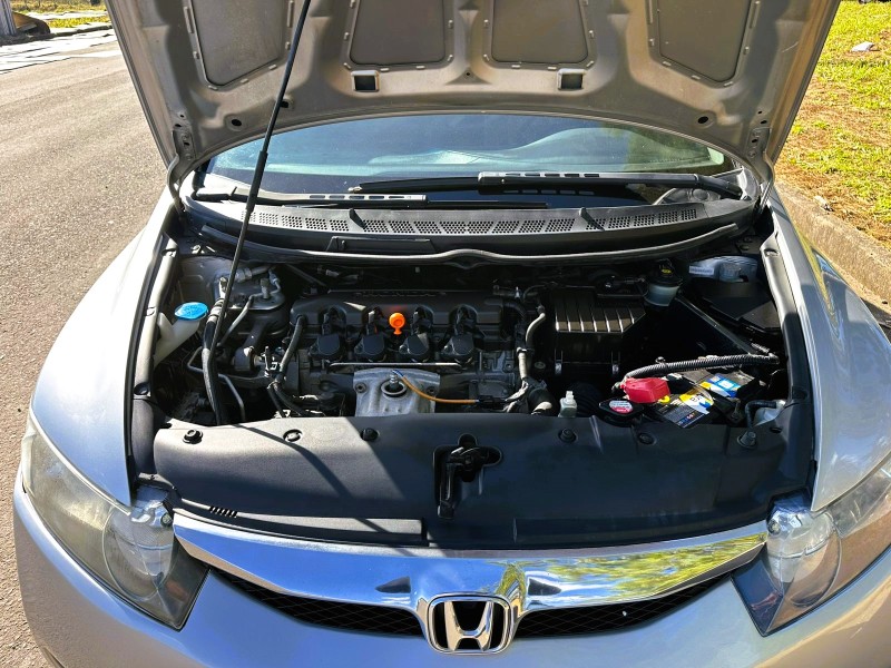 CIVIC 1.8 LXL 16V FLEX 4P MANUAL - 2011 - SãO SEBASTIãO DO CAí