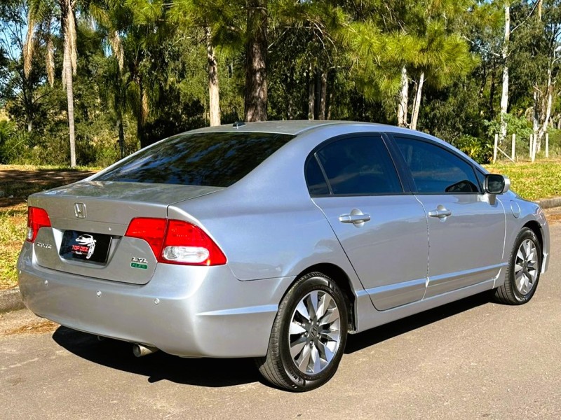CIVIC 1.8 LXL 16V FLEX 4P MANUAL - 2011 - SãO SEBASTIãO DO CAí