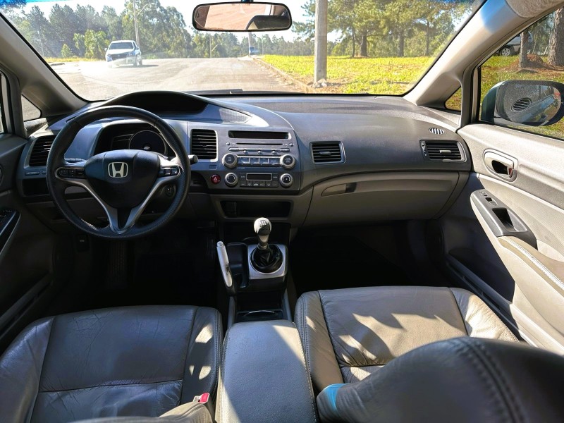 CIVIC 1.8 LXL 16V FLEX 4P MANUAL - 2011 - SãO SEBASTIãO DO CAí