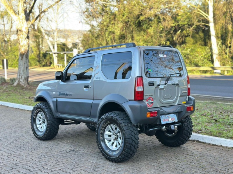 JIMNY 1.3 4WORK 4X4 16V GASOLINA 2P MANUAL - 2018 - DOIS IRMãOS