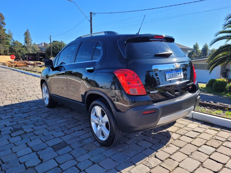 TRACKER 1.8 MPFI LTZ 4X2 16V FLEX 4P AUTOMÁTICO - 2014 - CARLOS BARBOSA