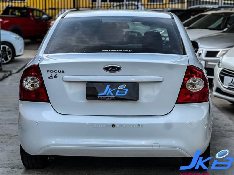 FOCUS 1.6 GL 16V FLEX 4P MANUAL - 2011 - NOVO HAMBURGO