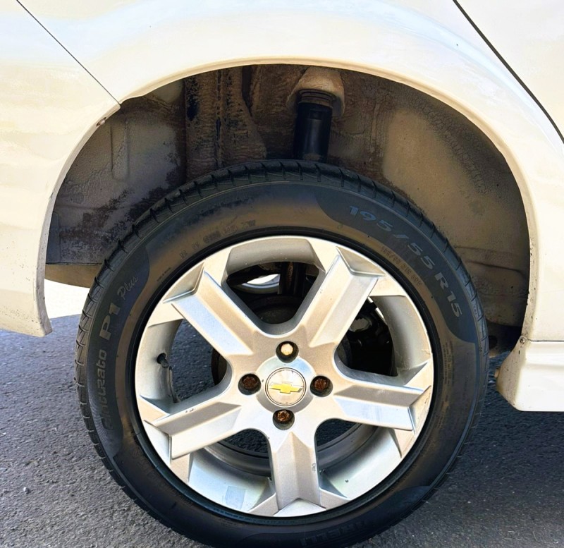 PRISMA 1.4 MPFI MAXX 8V FLEX 4P MANUAL - 2011 - SãO SEBASTIãO DO CAí