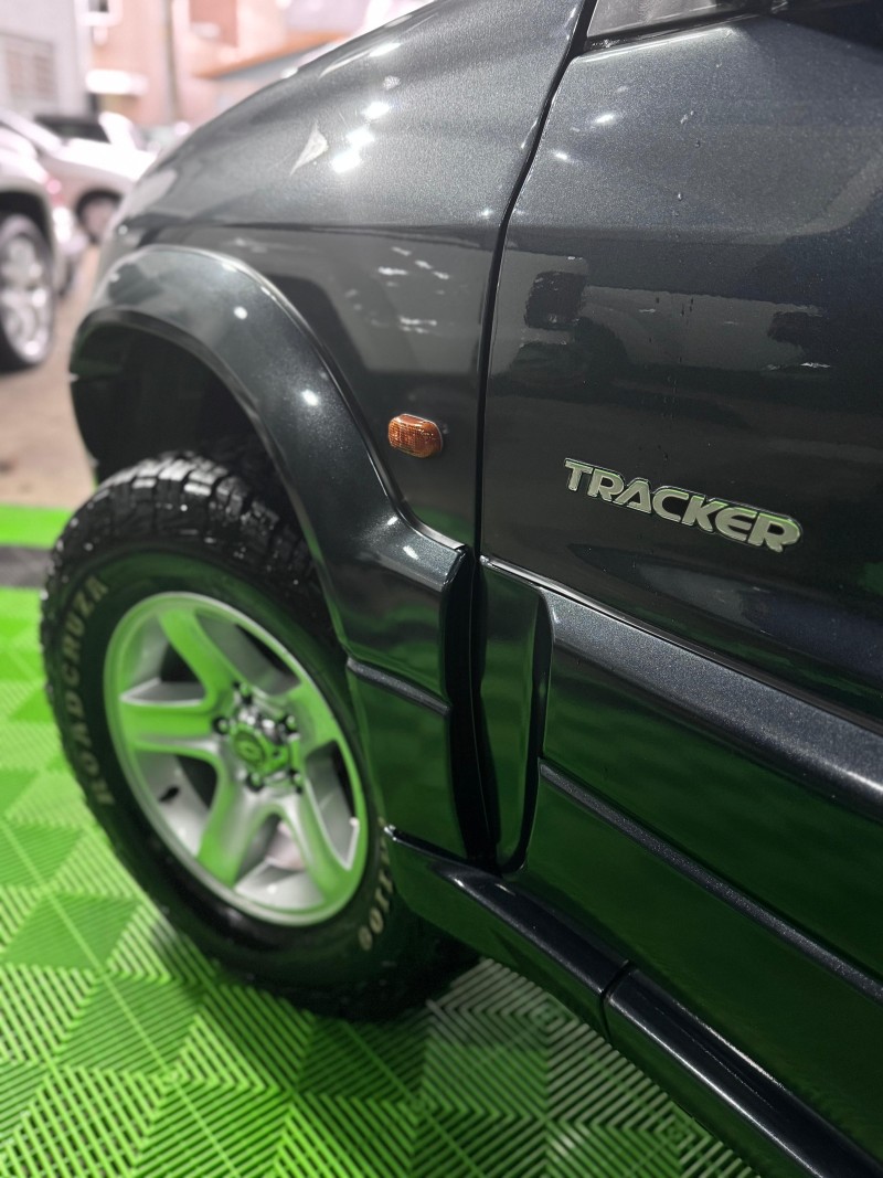 TRACKER  - 2009 - FELIZ
