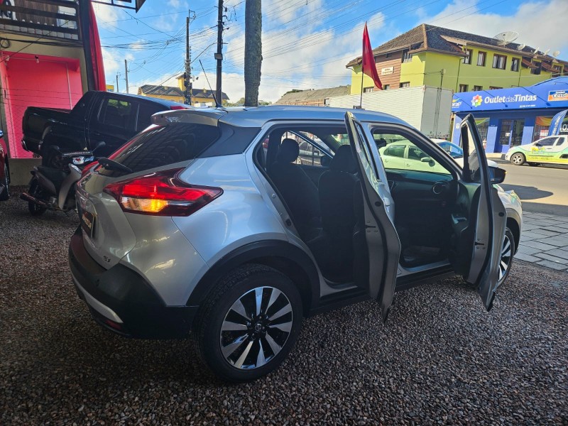 KICKS 1.6 16V FLEX SV LIMITED 4P AUTOMÁTICO - 2019 - CANELA