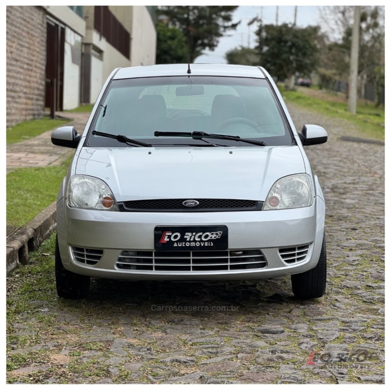 FIESTA 1.0 MPI PERSONNALITÉ 8V GASOLINA 4P MANUAL - 2003 - CAMPO BOM