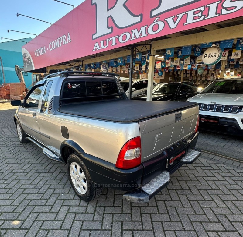 STRADA 1.5 MPI WORKING CE 8V GASOLINA 2P MANUAL - 2002 - PAROBé