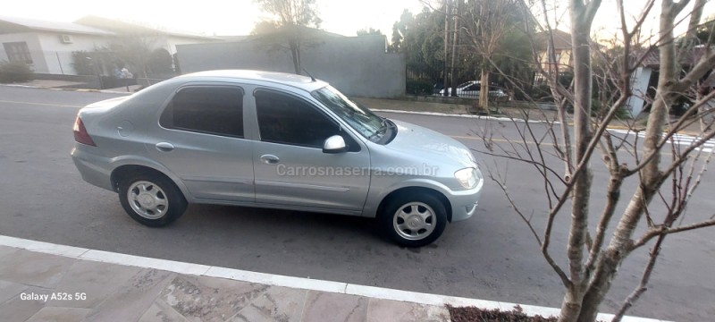 PRISMA 1.4 MPFI LT 8V FLEX 4P MANUAL - 2010 - FARROUPILHA